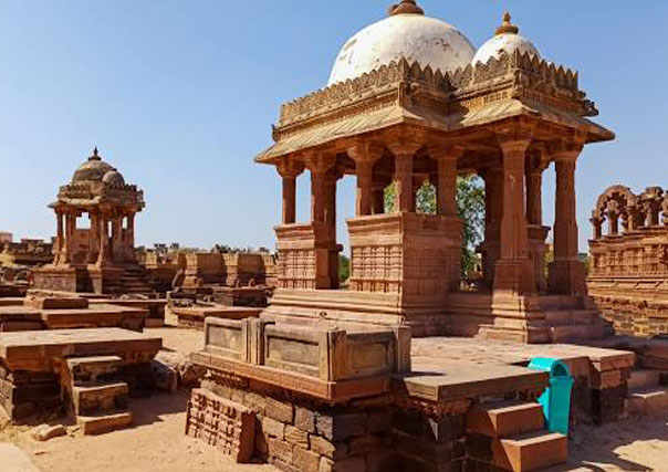 Packers and Movers in Bhuj 